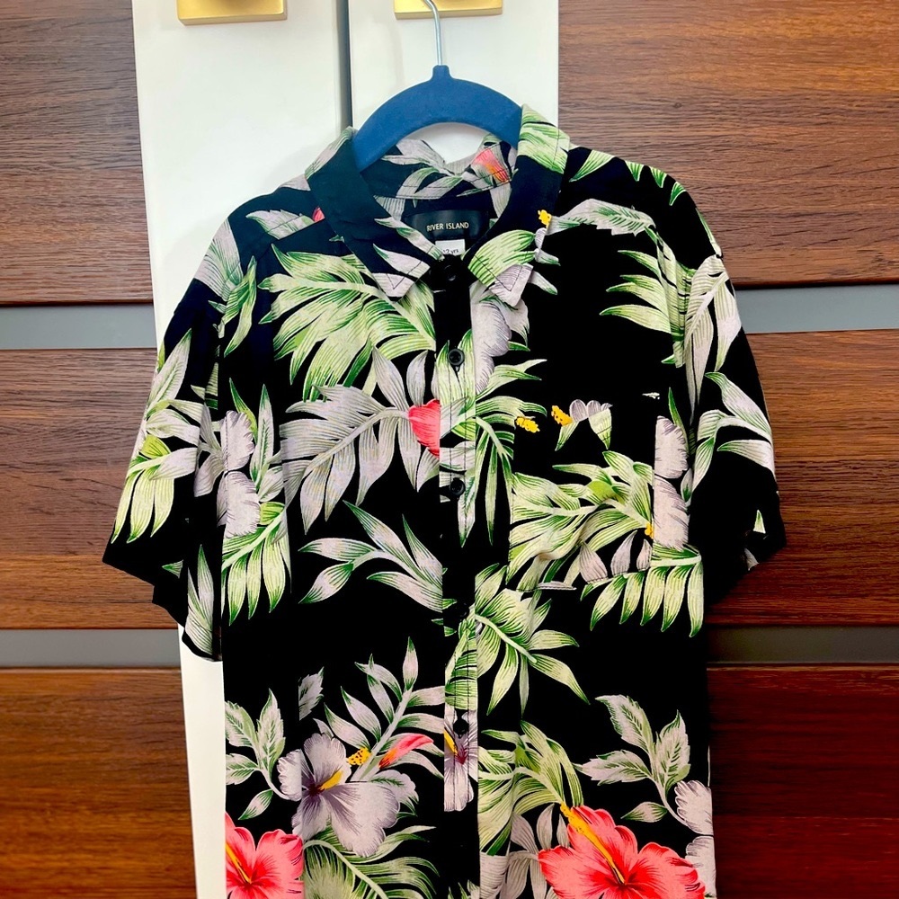 River Island boy shirt size 12.